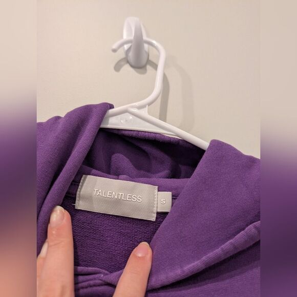 Talentless Purple Hoodie Womens Heavyweight Hoodie Sweater Size Small - Picture 3 of 4